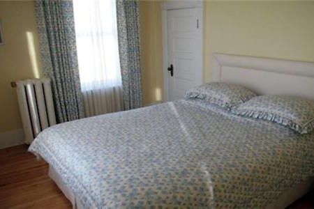 La Boheme Restaurant & B&B Эдмонтон Номер фото