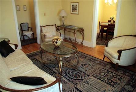 La Boheme Restaurant & B&B Эдмонтон Номер фото